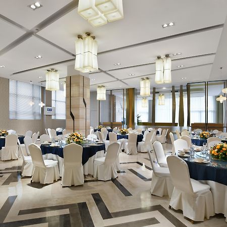 Holiday Inn Express Chengdu Huanhuaxi By Ihg-Near Jinsha Site Musem,Near Wuhou Temple Museum,Welcome Drinks,Free Gym,Free Self-Service Laundry Čcheng-tu Exteriér fotografie