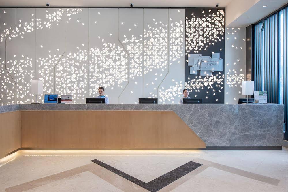 Holiday Inn Express Chengdu Huanhuaxi By Ihg-Near Jinsha Site Musem,Near Wuhou Temple Museum,Welcome Drinks,Free Gym,Free Self-Service Laundry Čcheng-tu Exteriér fotografie