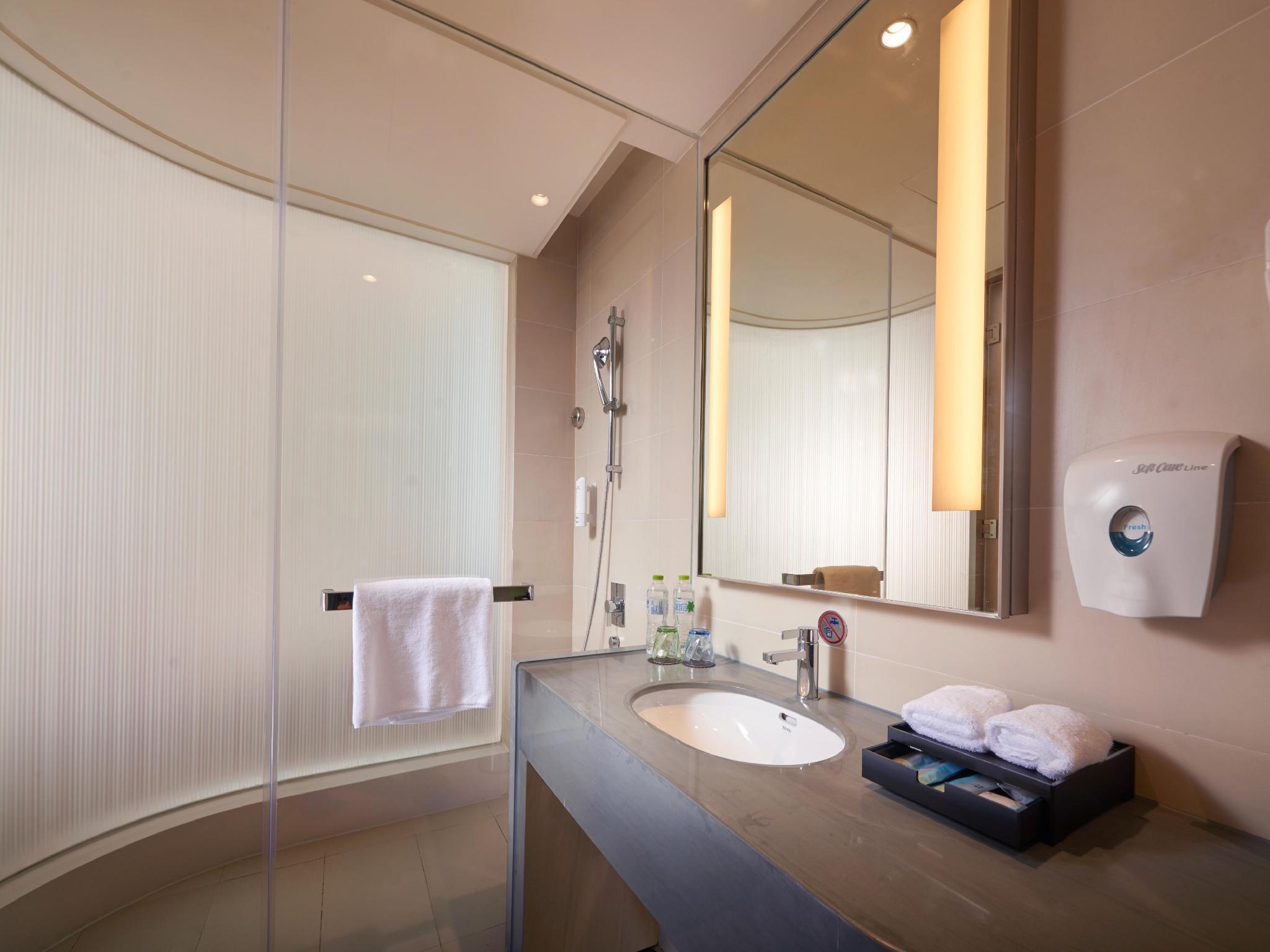 Holiday Inn Express Chengdu Huanhuaxi By Ihg-Near Jinsha Site Musem,Near Wuhou Temple Museum,Welcome Drinks,Free Gym,Free Self-Service Laundry Čcheng-tu Exteriér fotografie