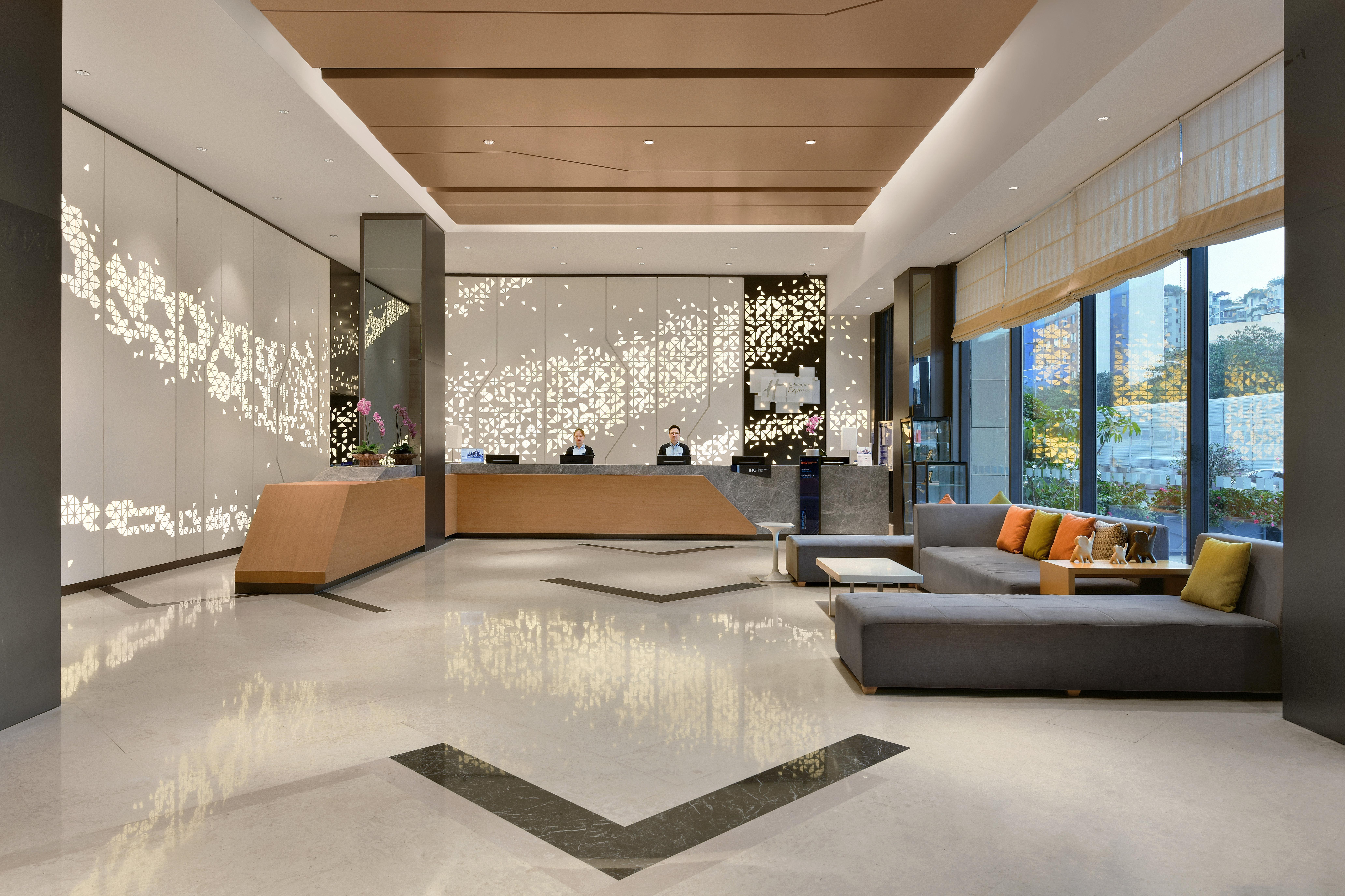 Holiday Inn Express Chengdu Huanhuaxi By Ihg-Near Jinsha Site Musem,Near Wuhou Temple Museum,Welcome Drinks,Free Gym,Free Self-Service Laundry Čcheng-tu Exteriér fotografie