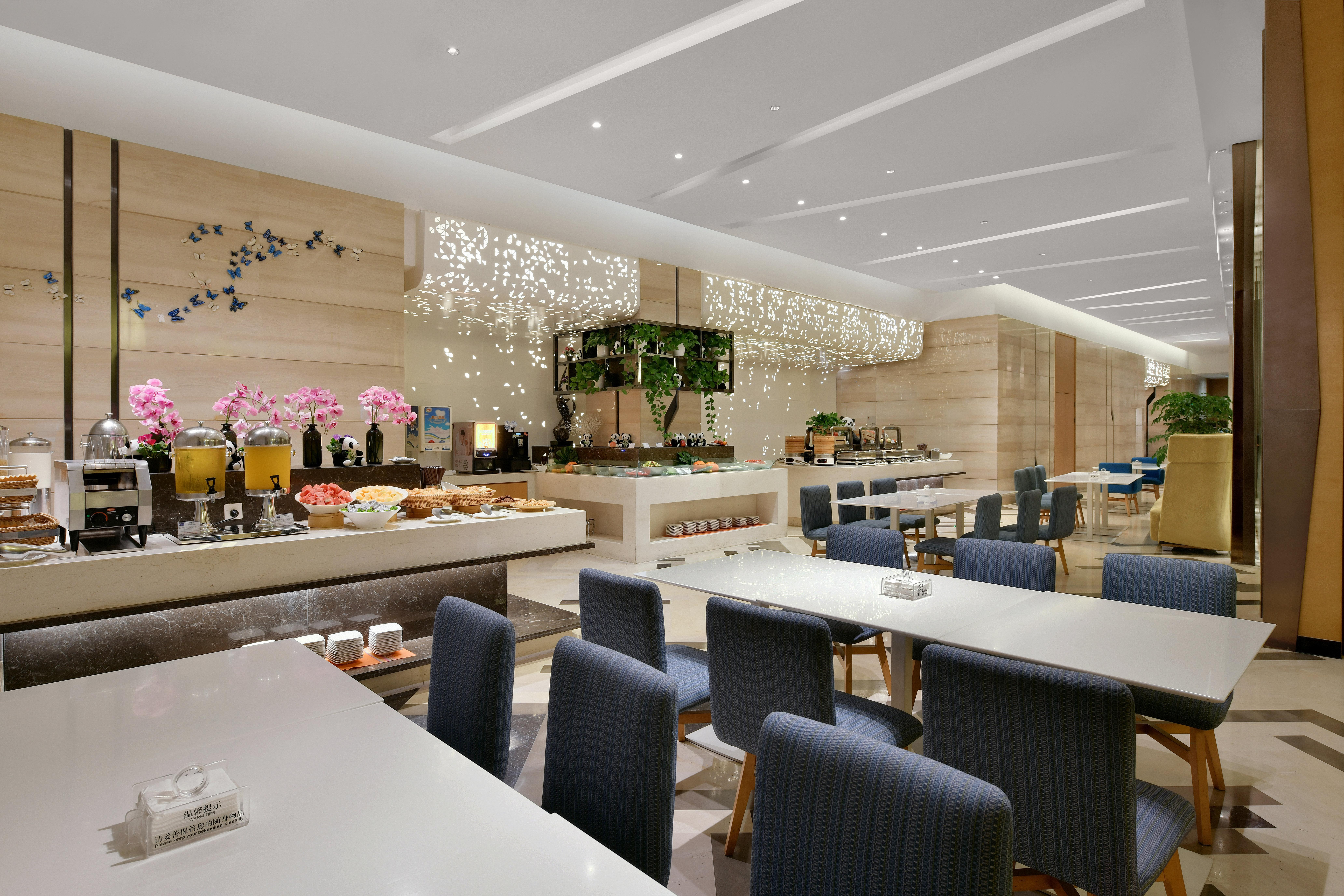 Holiday Inn Express Chengdu Huanhuaxi By Ihg-Near Jinsha Site Musem,Near Wuhou Temple Museum,Welcome Drinks,Free Gym,Free Self-Service Laundry Čcheng-tu Exteriér fotografie