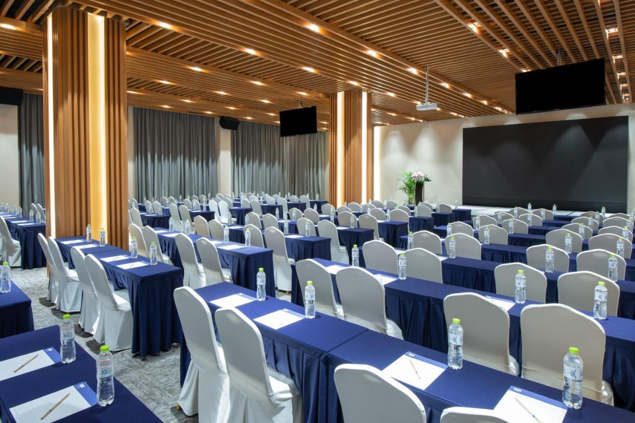 Holiday Inn Express Chengdu Huanhuaxi By Ihg-Near Jinsha Site Musem,Near Wuhou Temple Museum,Welcome Drinks,Free Gym,Free Self-Service Laundry Čcheng-tu Exteriér fotografie