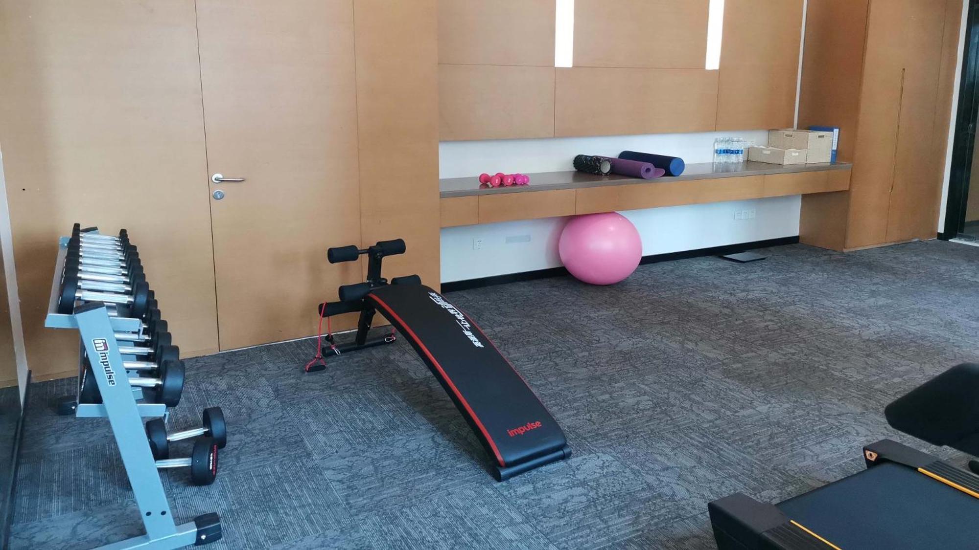 Holiday Inn Express Chengdu Huanhuaxi By Ihg-Near Jinsha Site Musem,Near Wuhou Temple Museum,Welcome Drinks,Free Gym,Free Self-Service Laundry Čcheng-tu Exteriér fotografie