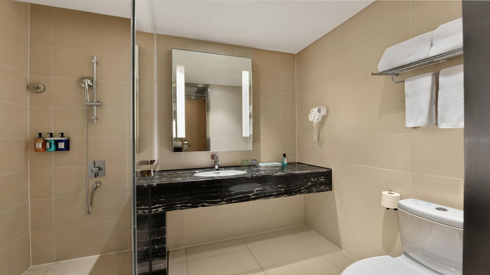 Holiday Inn Express Chengdu Huanhuaxi By Ihg-Near Jinsha Site Musem,Near Wuhou Temple Museum,Welcome Drinks,Free Gym,Free Self-Service Laundry Čcheng-tu Exteriér fotografie