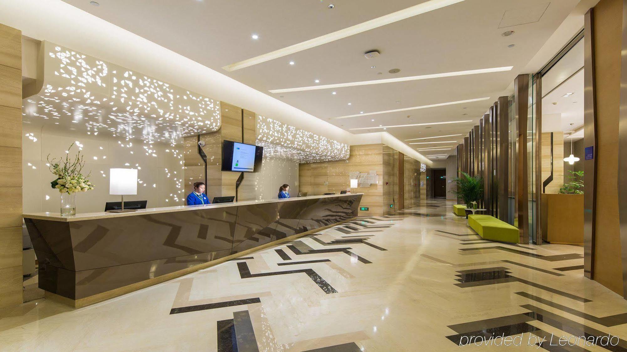 Holiday Inn Express Chengdu Huanhuaxi By Ihg-Near Jinsha Site Musem,Near Wuhou Temple Museum,Welcome Drinks,Free Gym,Free Self-Service Laundry Čcheng-tu Exteriér fotografie
